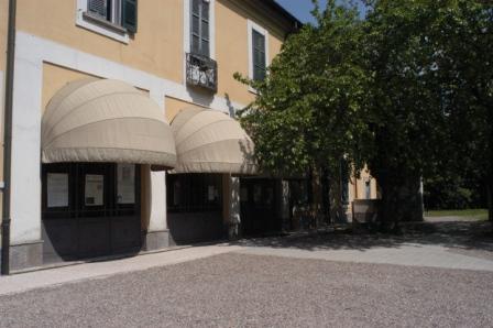 Ingresso della biblioteca